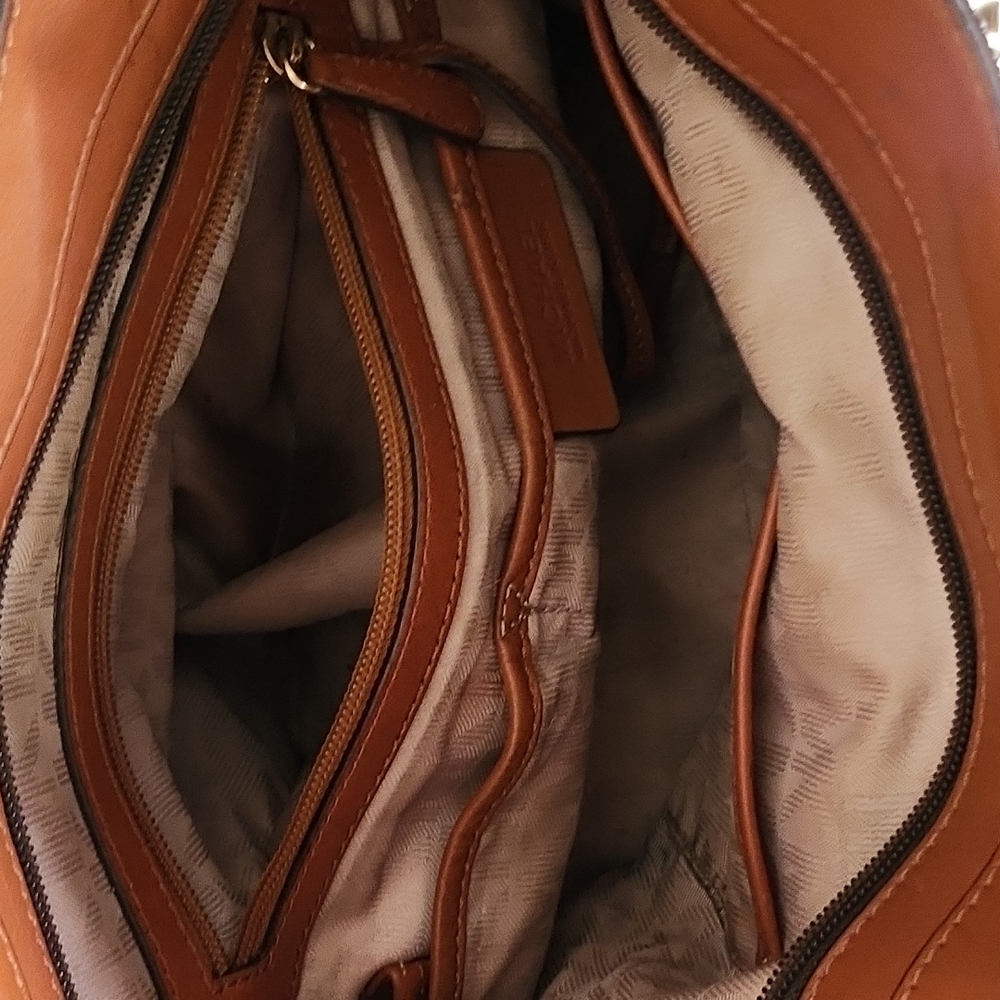 MICHAEL MICHAEL KORS VOYAGER MEDIUM LOGO TOTE BAG - Picture 9 of 13